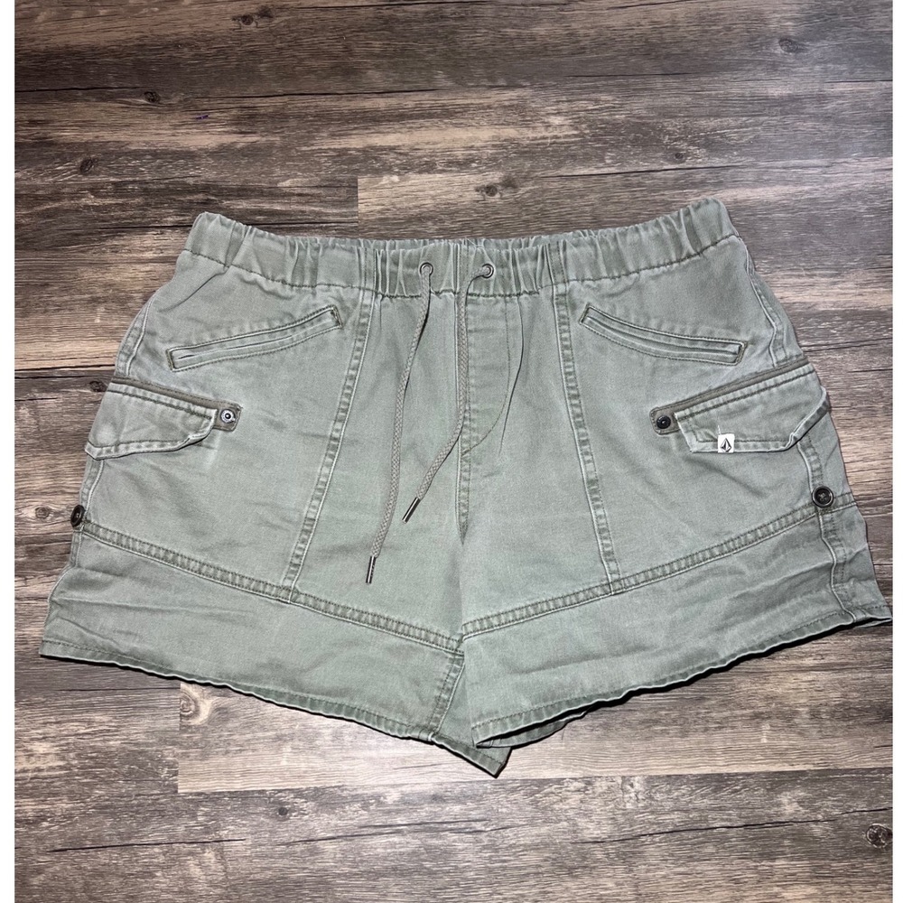 Volcom Sage Green Utility Cargo Shorts Women's M Elastic Waist Drawstring Cotton